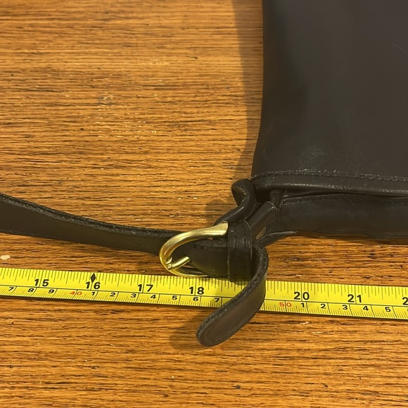 Vintage Coach Fletcher Black Leather Flap Bag - Picture 13 of 14